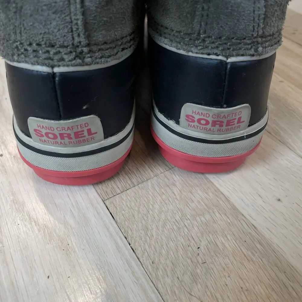 Sorel Big Girl Caribou All Weather Boots Sz 3